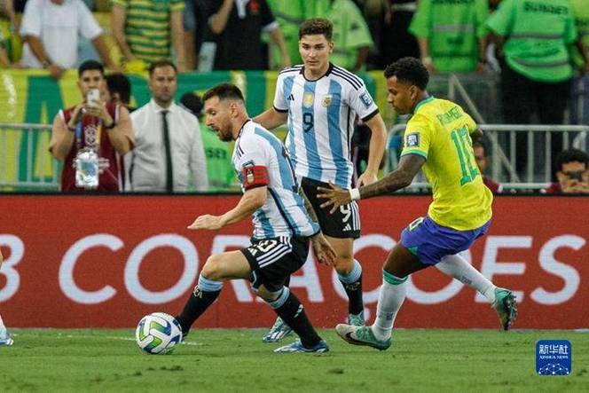 巴西阿根廷球迷冲突梅西退场